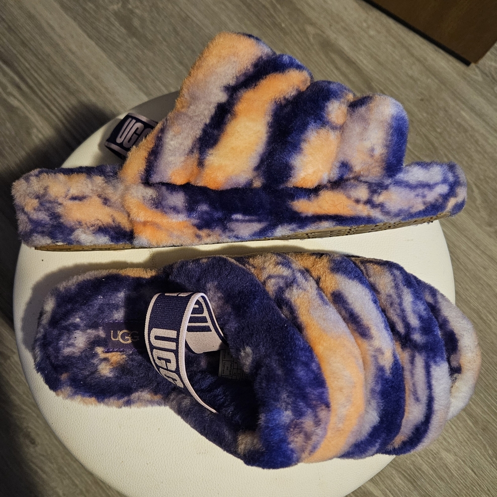 UGG Fluffy Tie-Dye Slippers